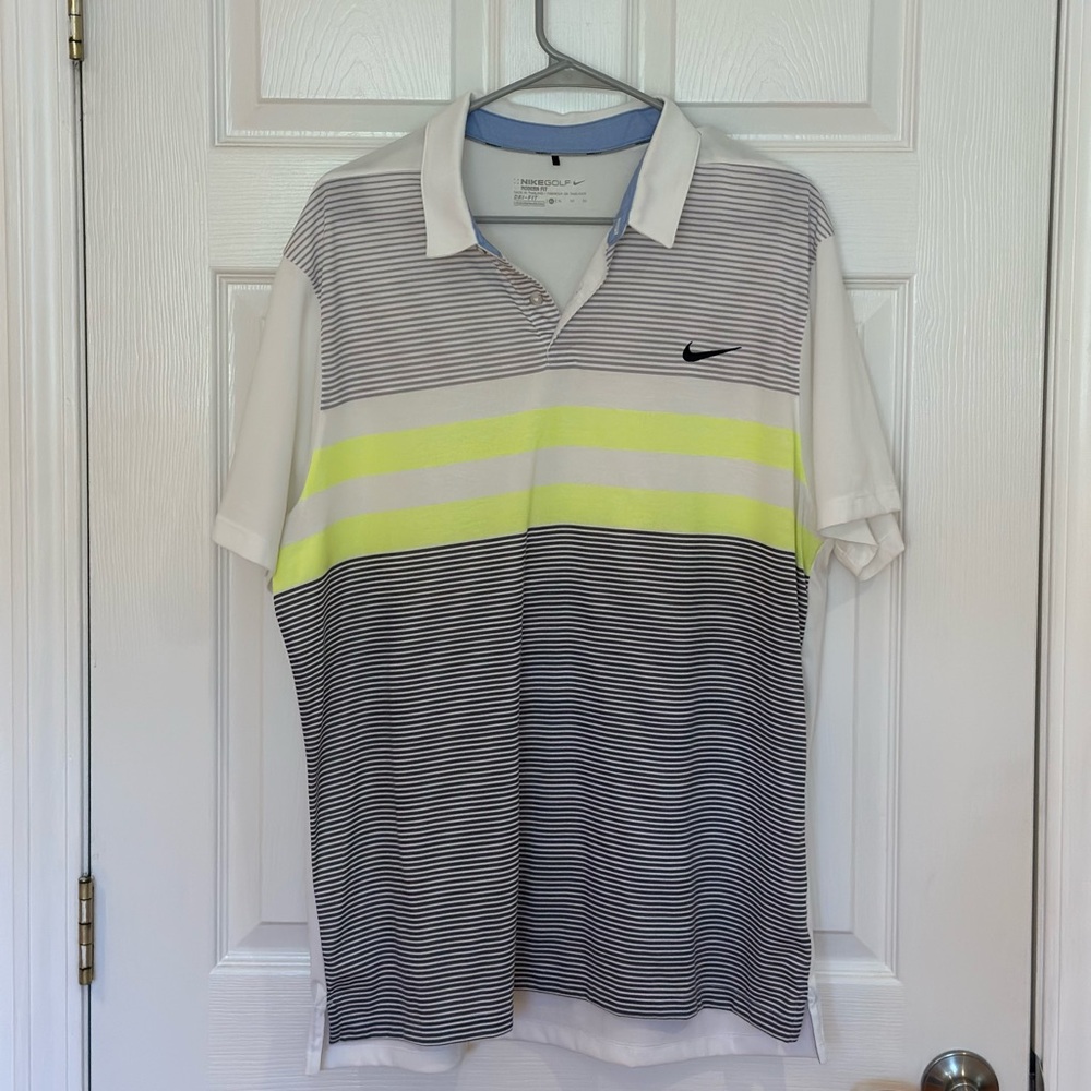 Men’s Nike Golf shirt size XL